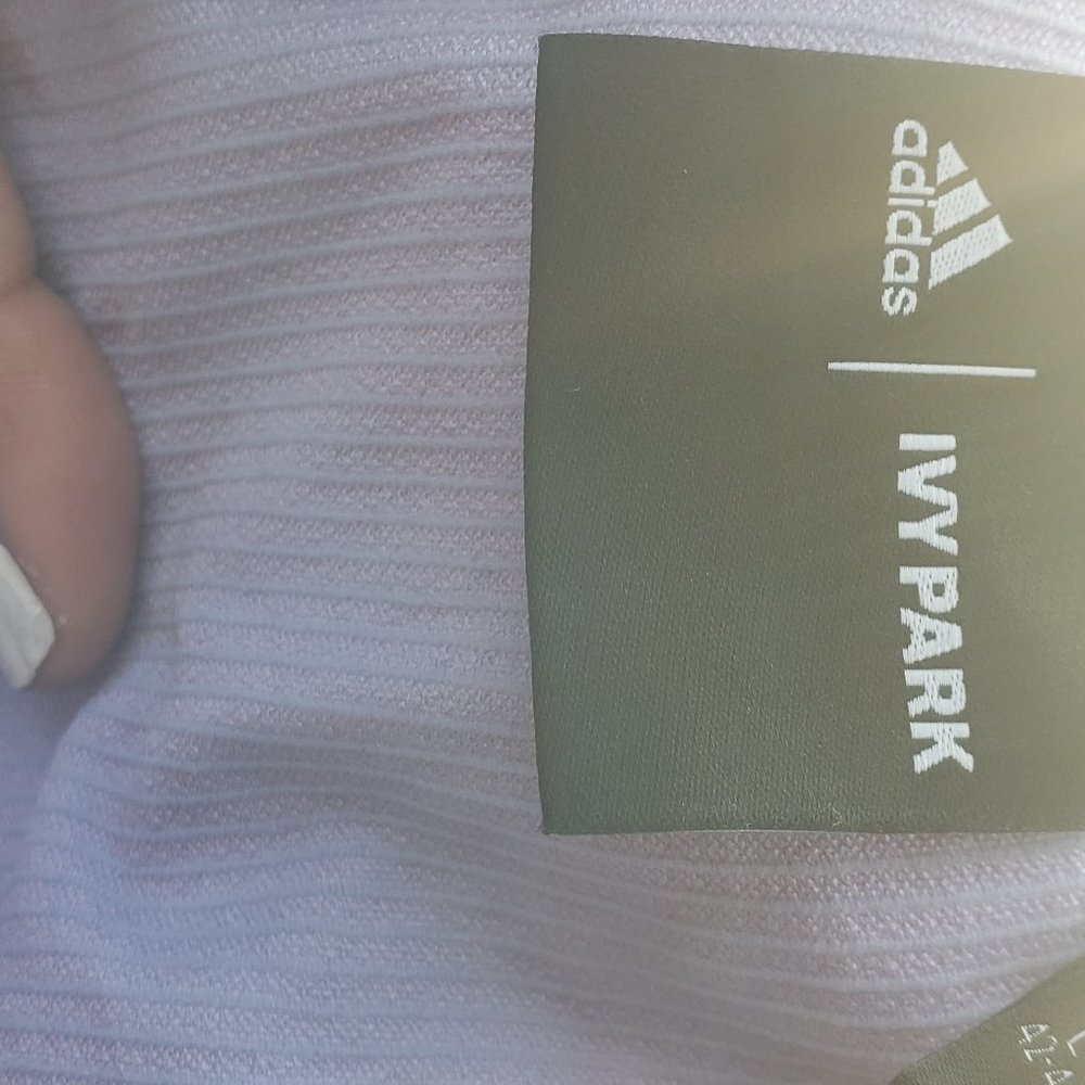 Ivy Park Rodeo Collection - Picture 2 of 3